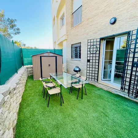 شقة Spacious With Private Garden Pool And Bbq - Magnolia *